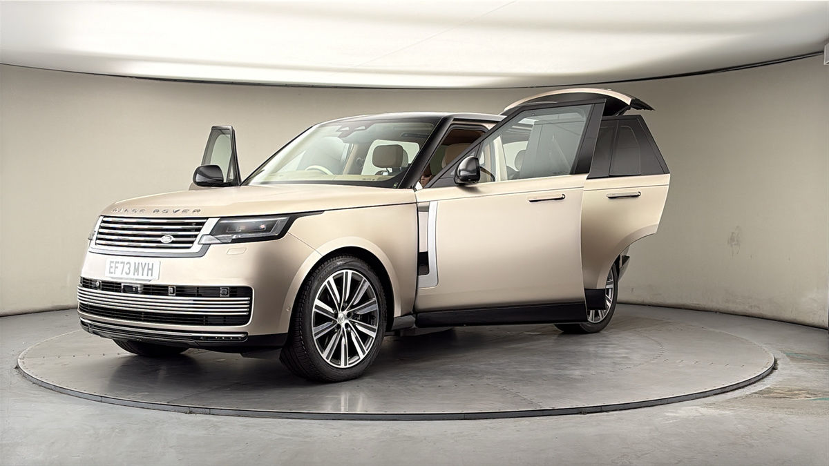 More views of Land Rover Range Rover