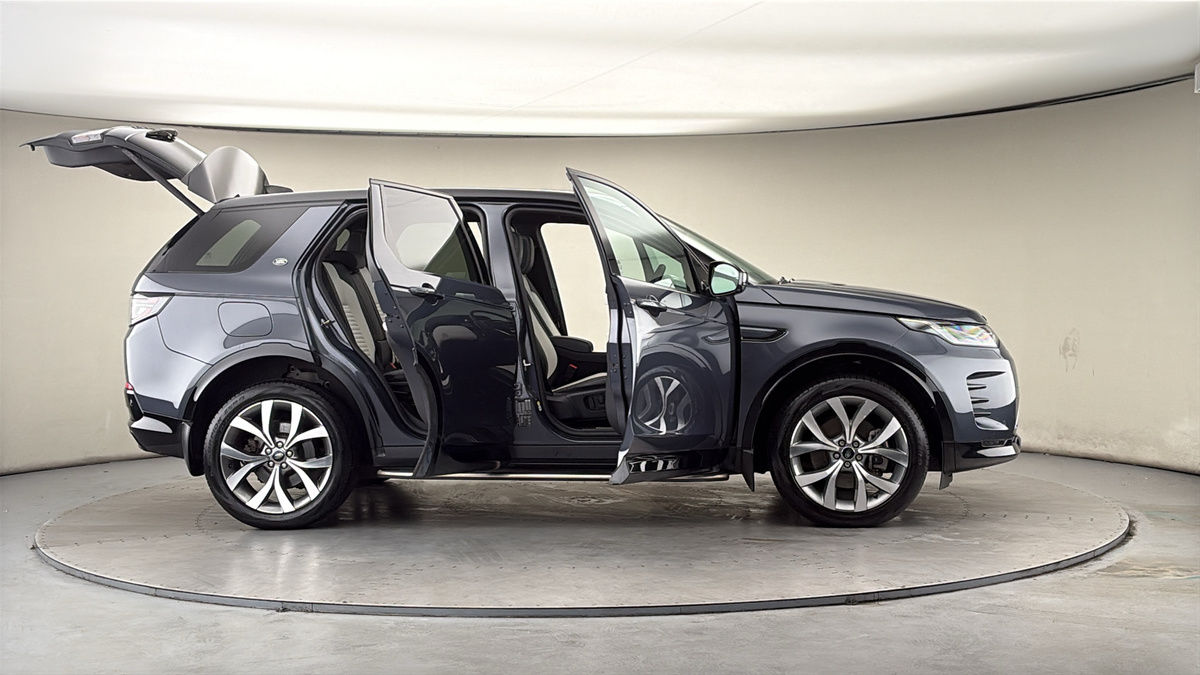 More views of Land Rover Discovery Sport