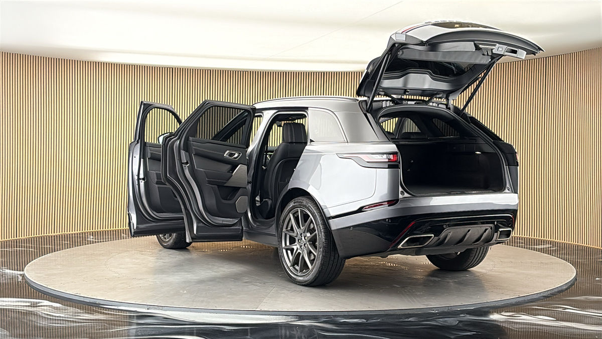 Land Rover Range Rover Velar Image 23