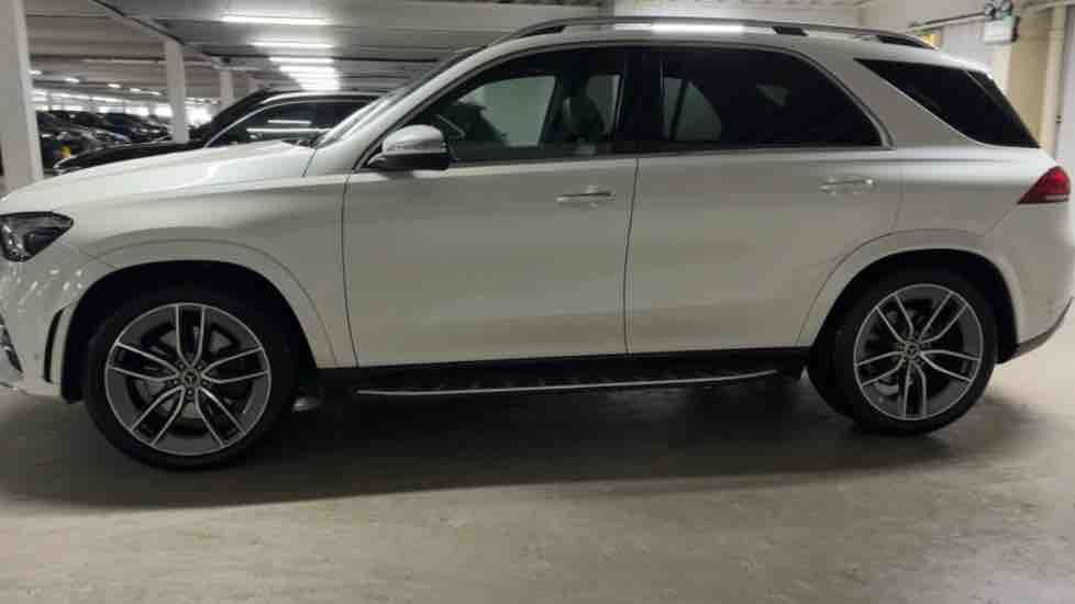 More views of Mercedes-Benz GLE