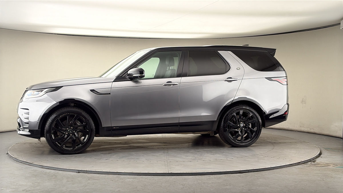 More views of Land Rover Discovery