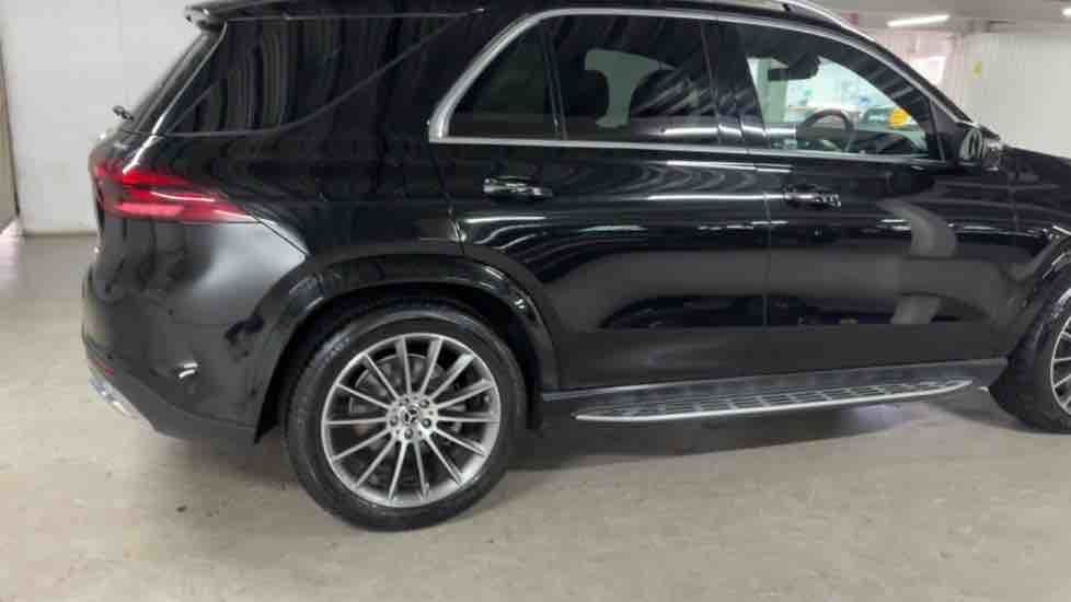More views of Mercedes-Benz GLE