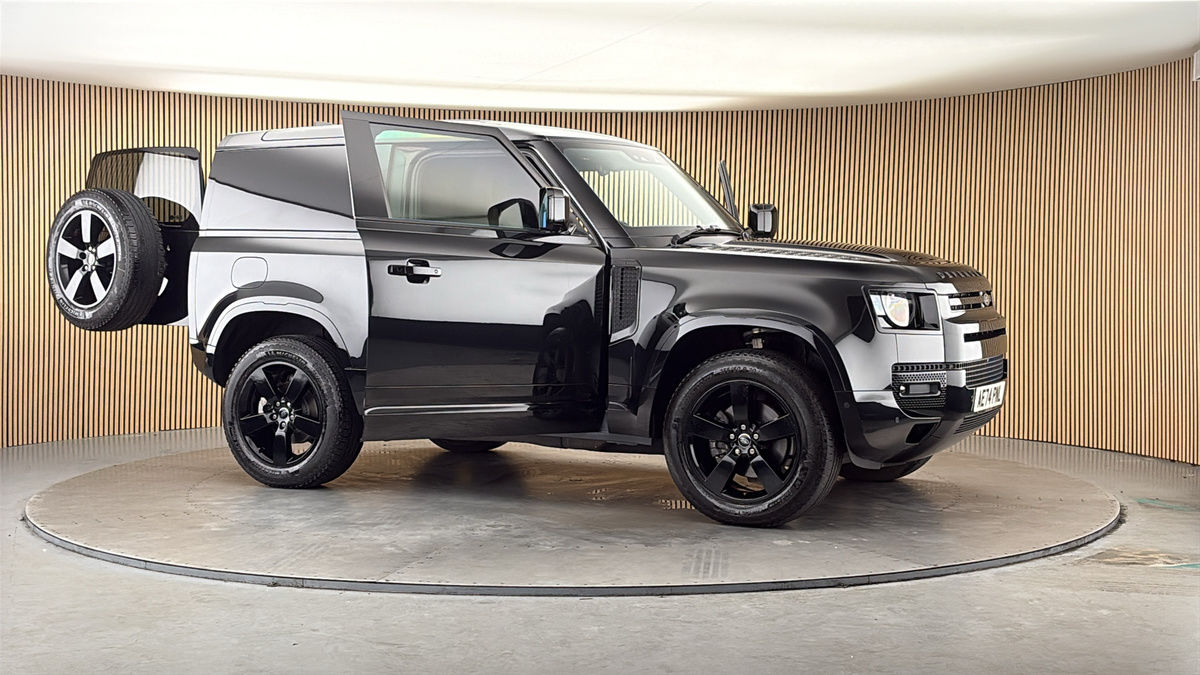 More views of Land Rover Defender 90