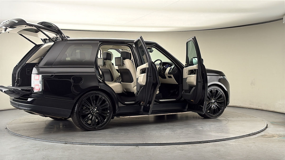 More views of Land Rover Range Rover