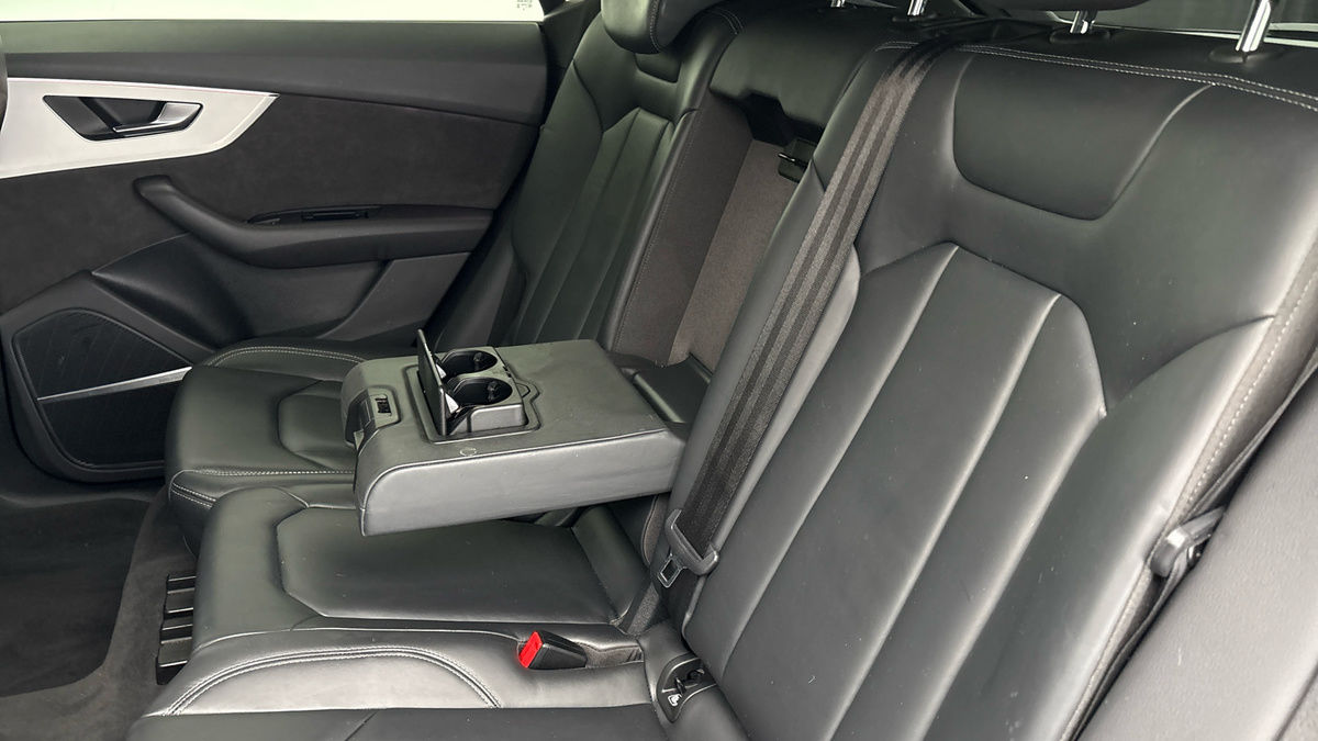 Audi Q8 Image 9