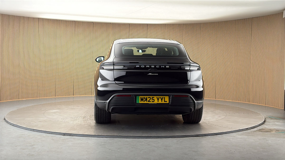 More views of Porsche Macan