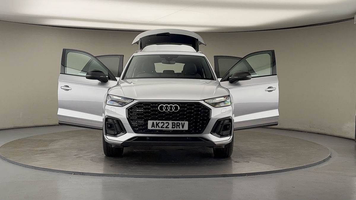More views of Audi Q5