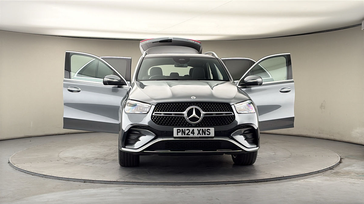 More views of Mercedes-Benz GLE