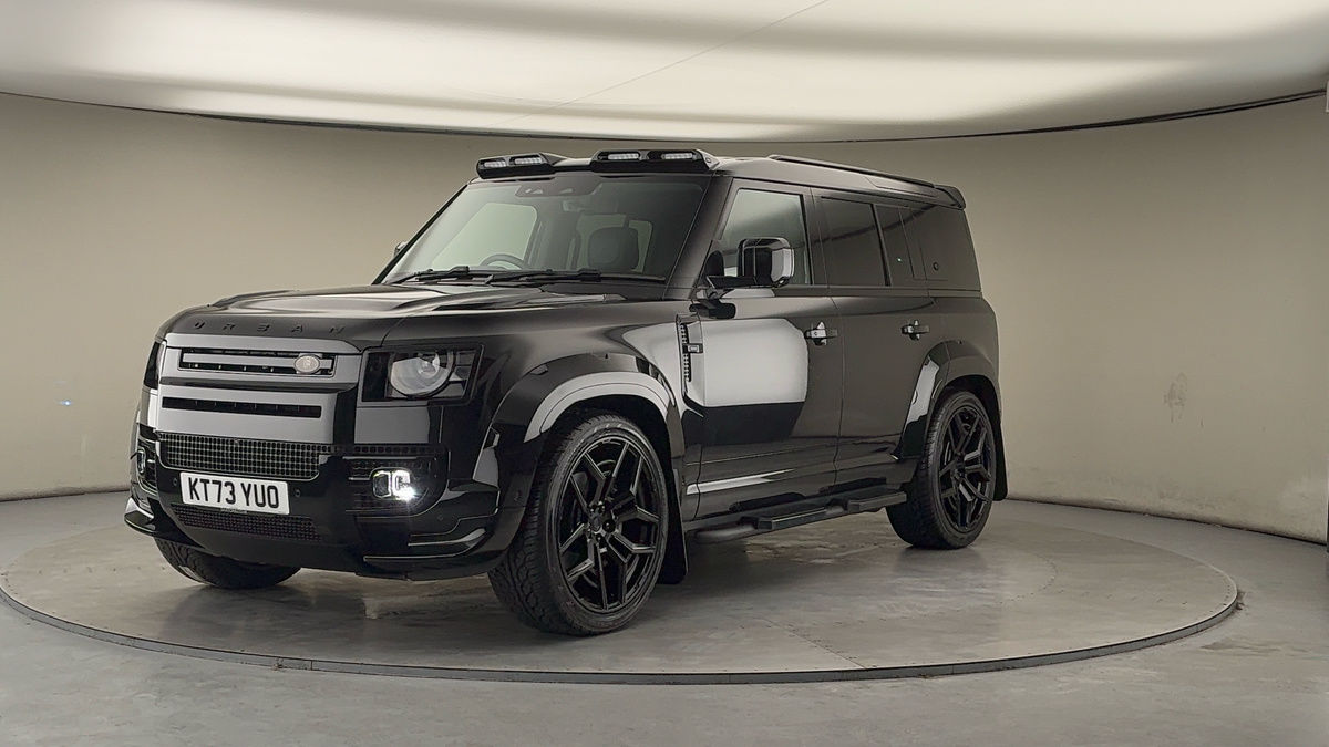 More views of Land Rover Defender 110