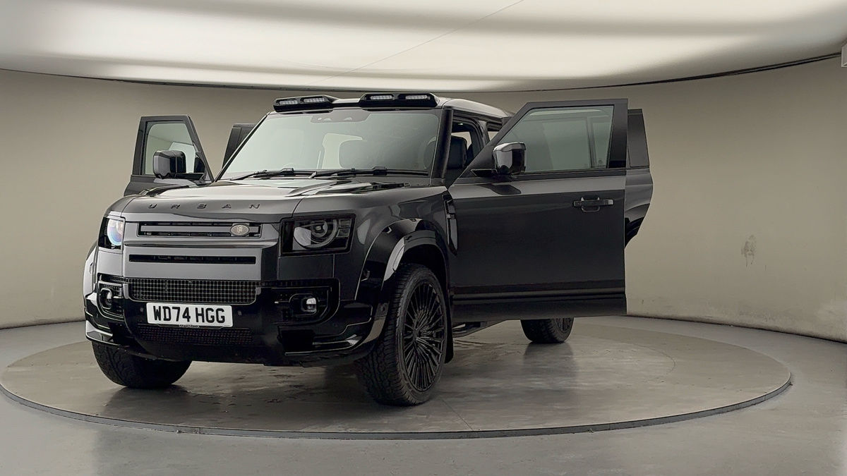 More views of Land Rover Defender 110