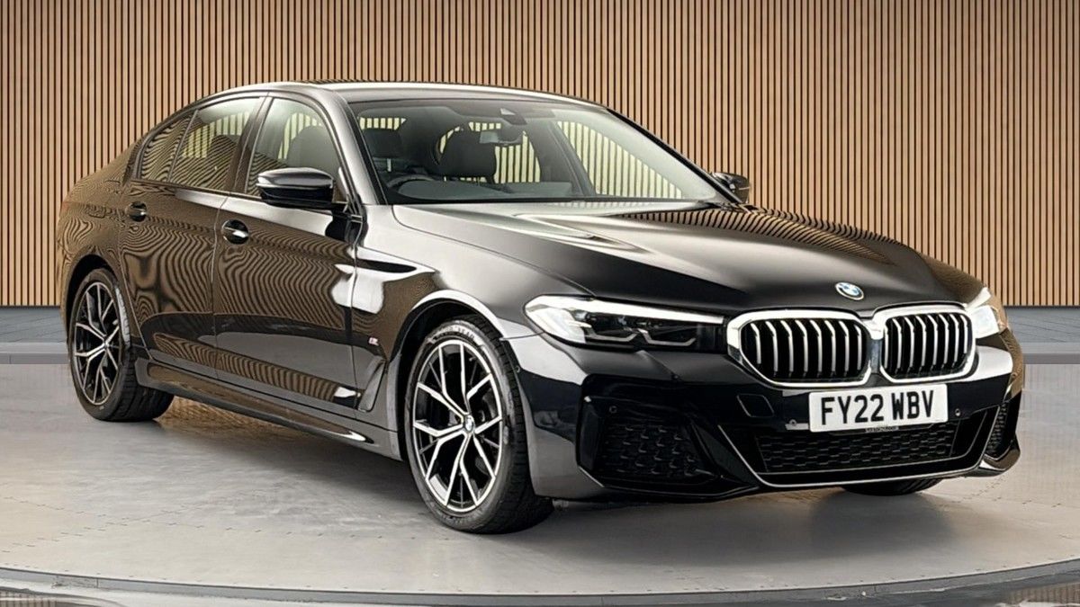 BMW 5 Series Sticky Header Image