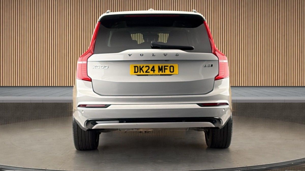 Volvo XC90 Image 4