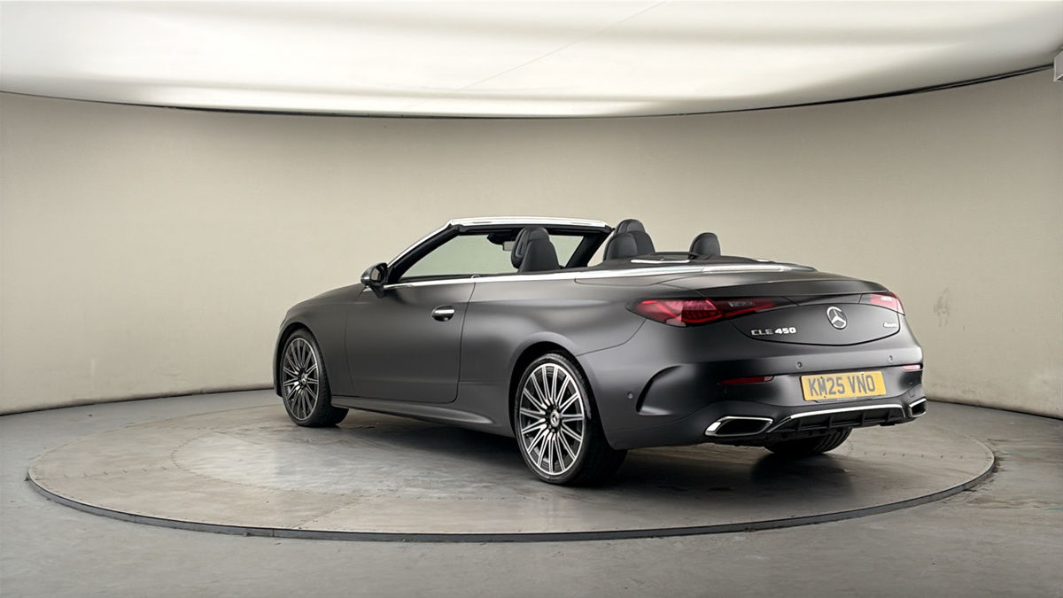 Mercedes-Benz CLE Image 2