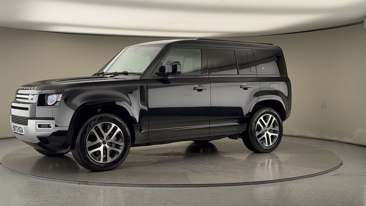 More views of Land Rover Defender 110