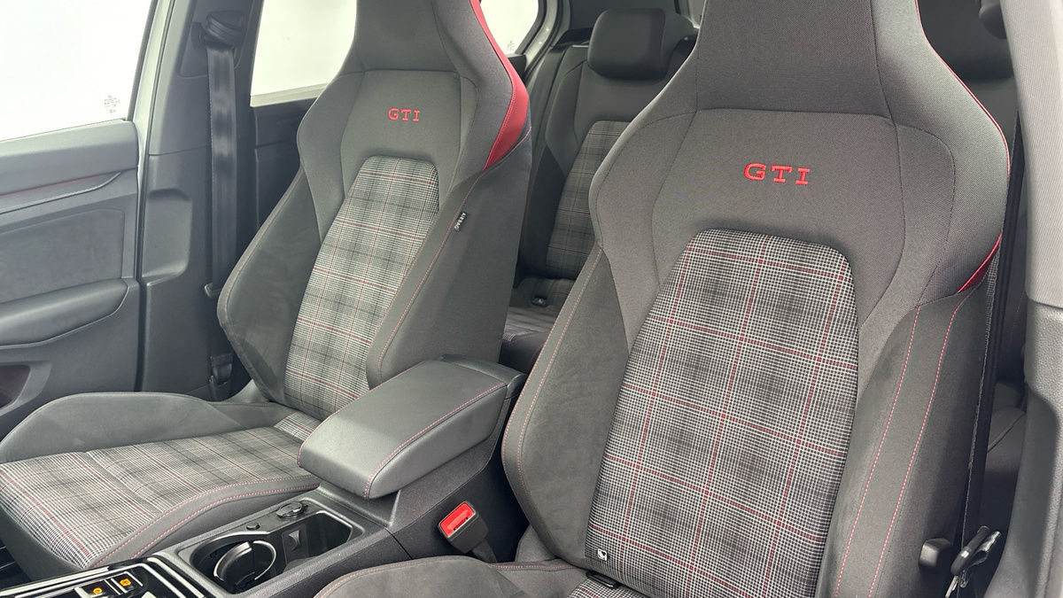 Volkswagen Golf Image 7