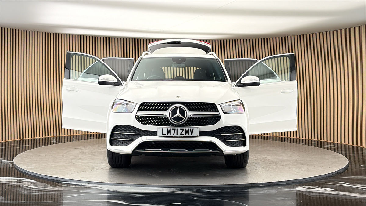 More views of Mercedes-Benz GLE