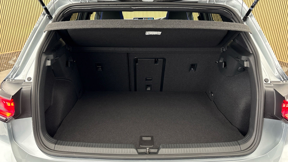 Volkswagen Golf Image 11
