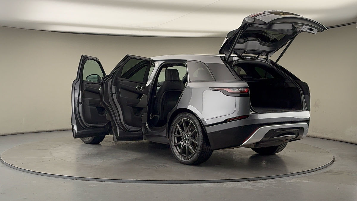 More views of Land Rover Range Rover Velar