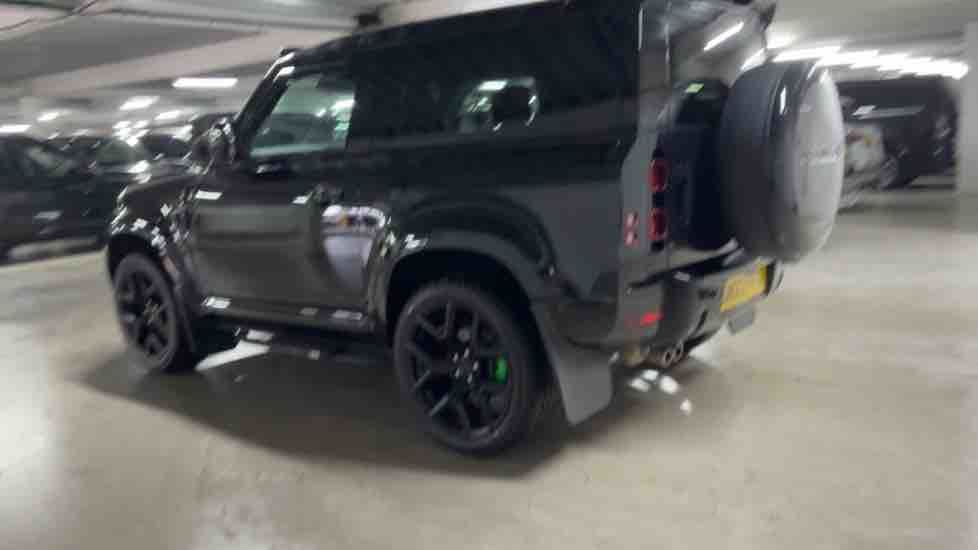 More views of Land Rover Defender 90