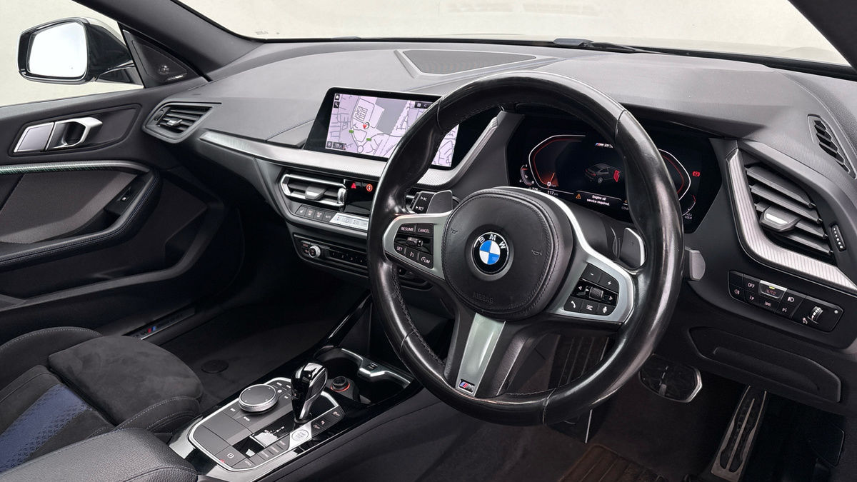 BMW 2 Series Image 5