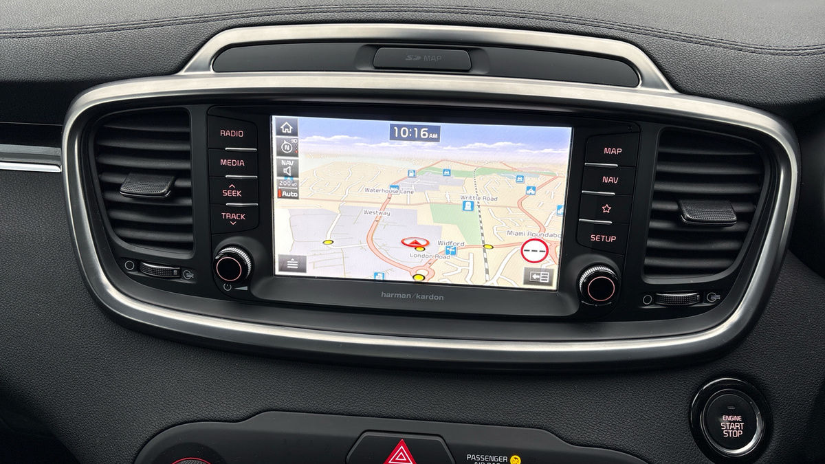 Kia Sorento Image 17