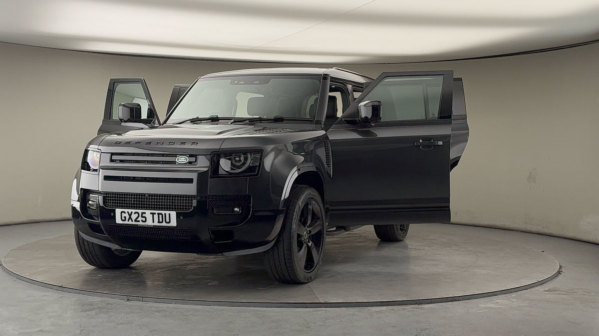 More views of Land Rover Defender 110