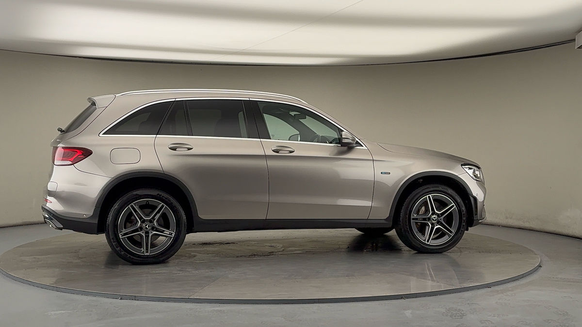 More views of Mercedes-Benz GLC