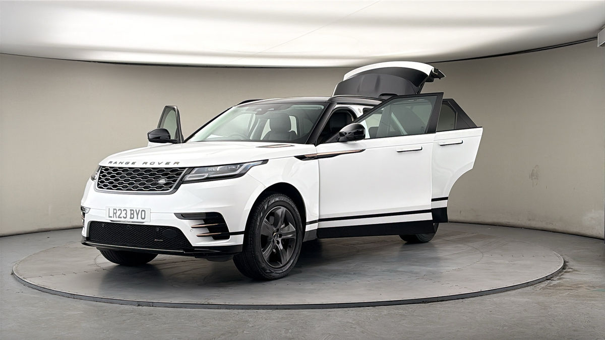 More views of Land Rover Range Rover Velar