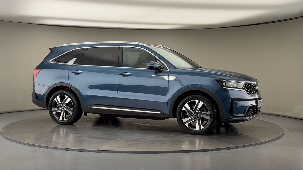 More views of Kia Sorento