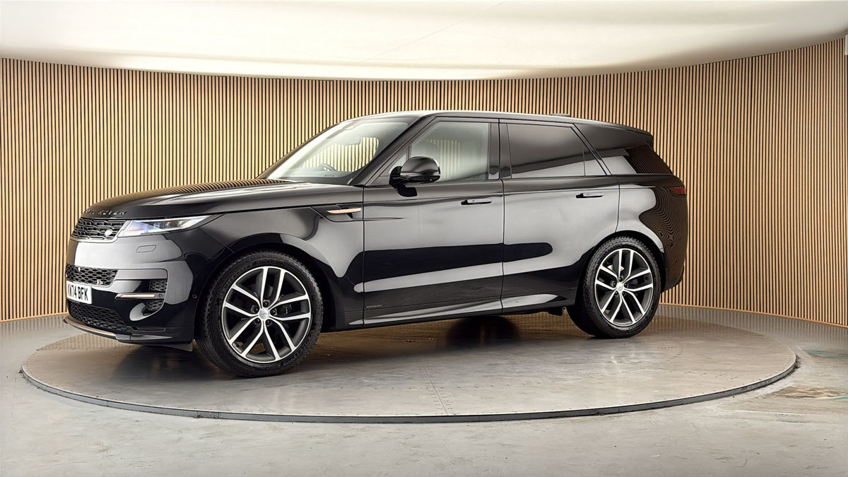 More views of Land Rover Range Rover Sport