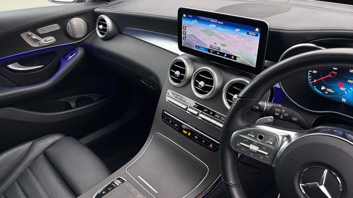 Mercedes-Benz GLC Image 18