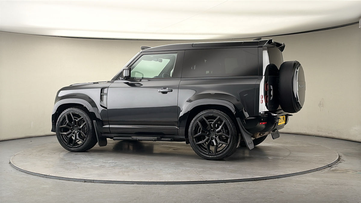 More views of Land Rover Defender 90