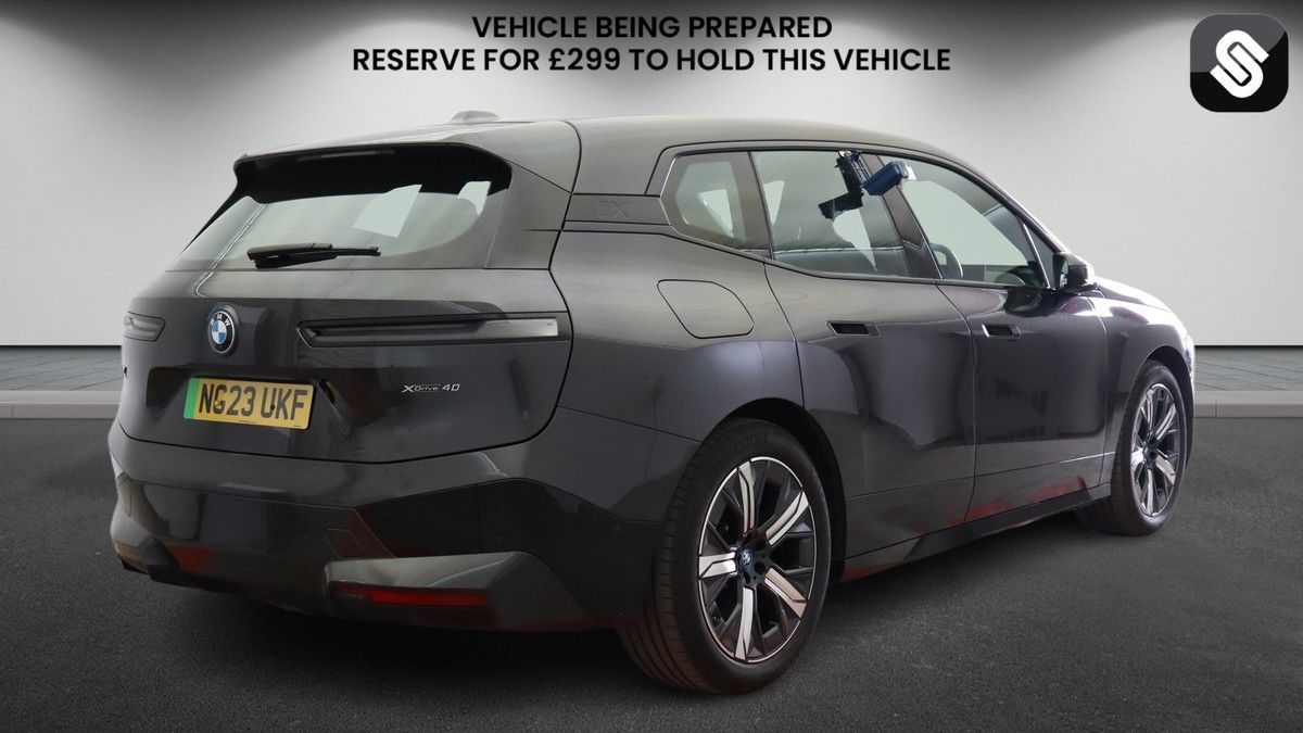 BMW iX Image 4