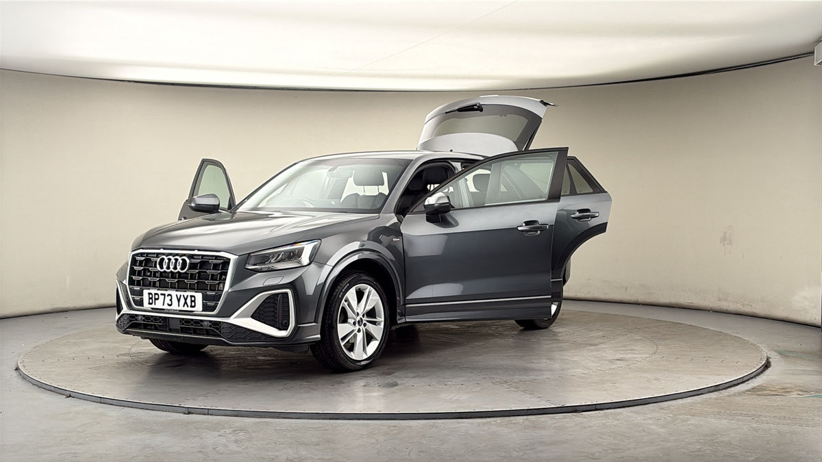 More views of Audi Q2