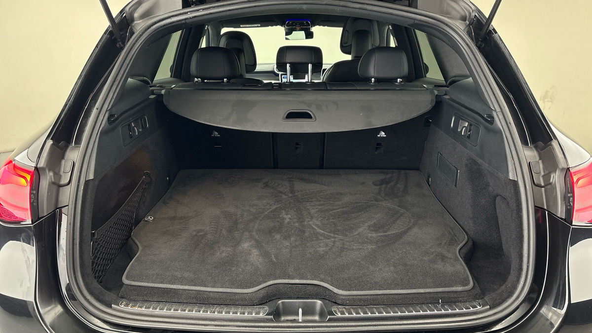 Mercedes-Benz GLC Image 11