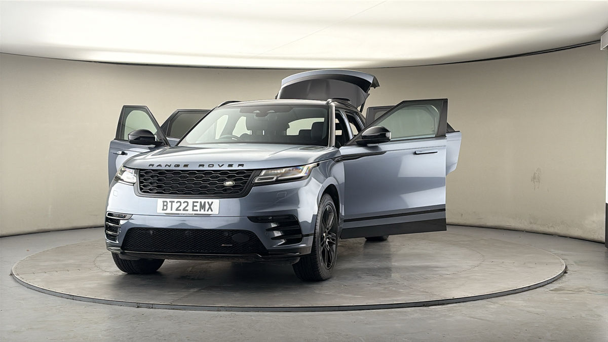 More views of Land Rover Range Rover Velar