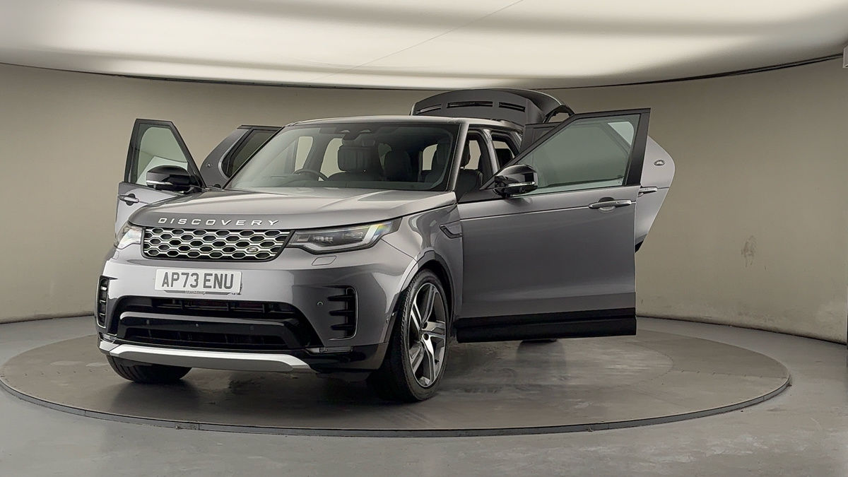 More views of Land Rover Discovery