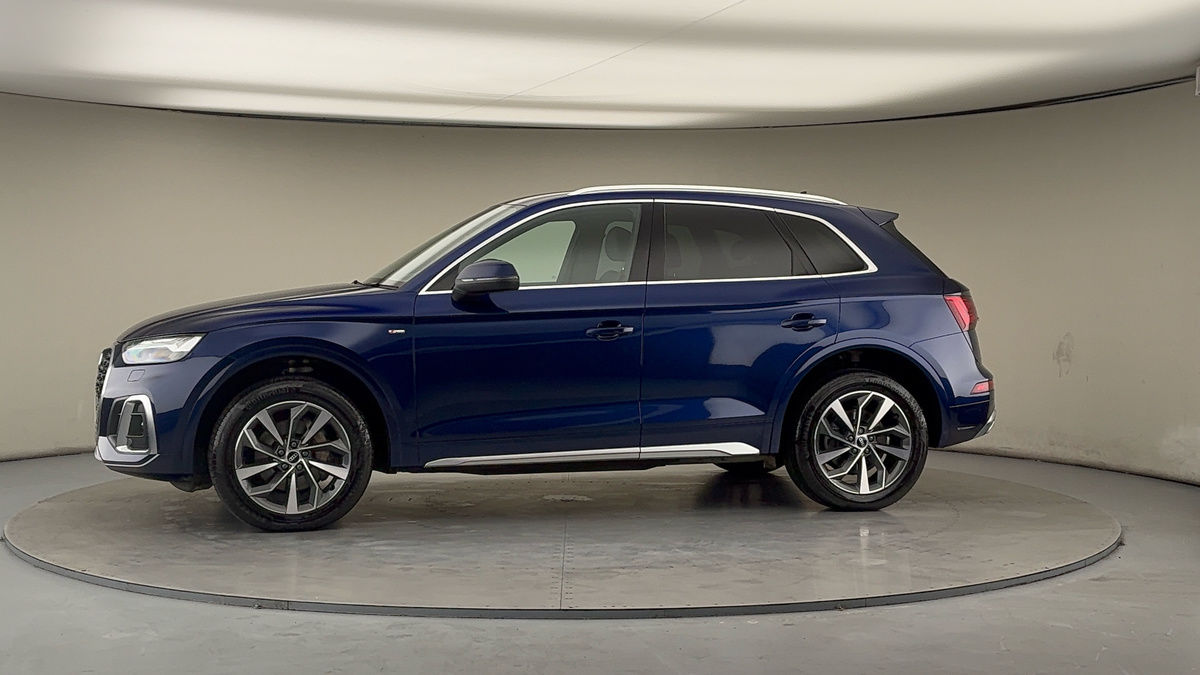 More views of Audi Q5