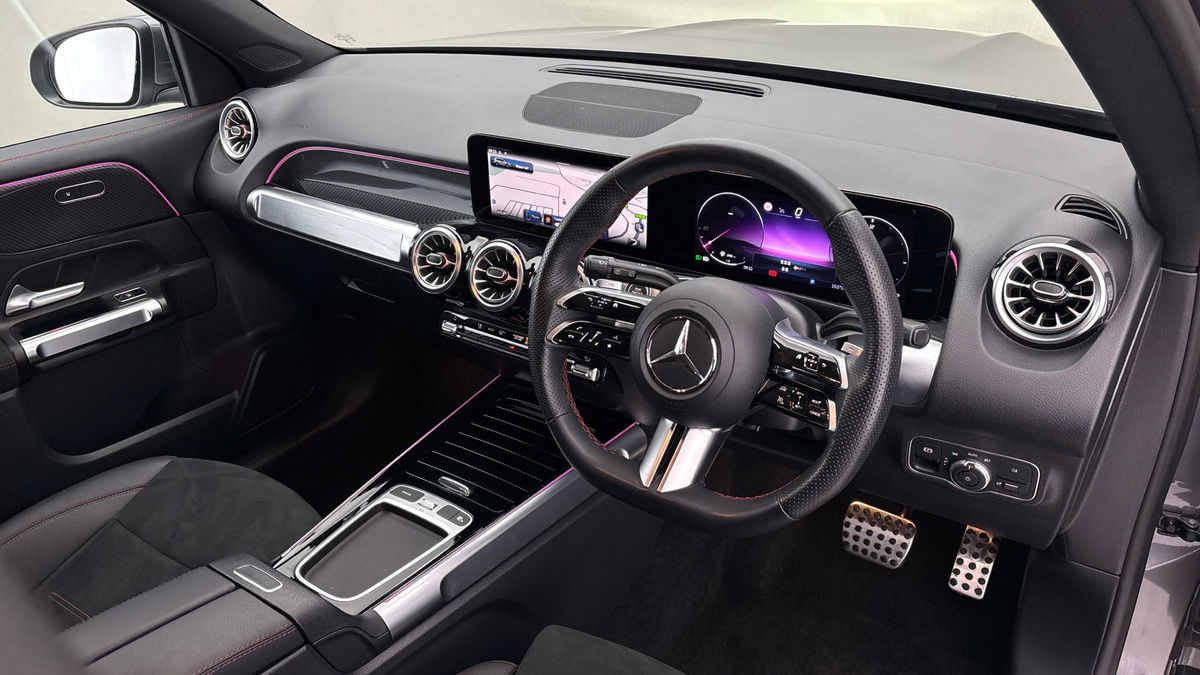 Mercedes-Benz GLB Image 5