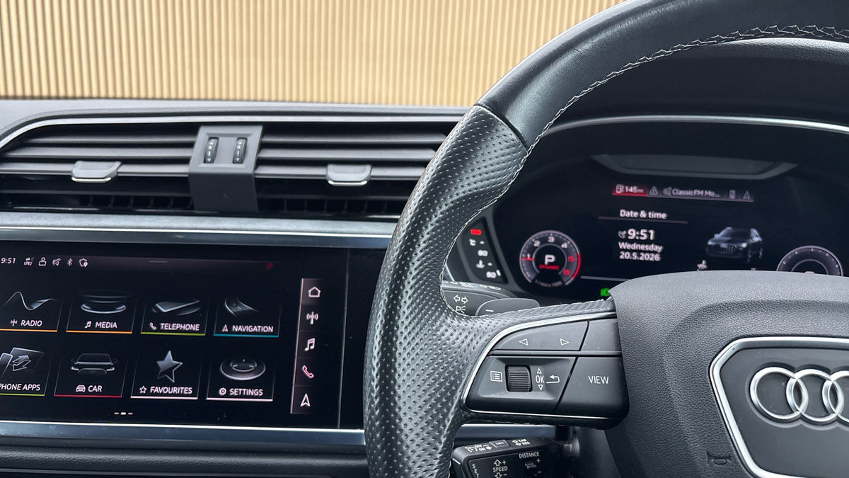 Audi Q3 Image 13