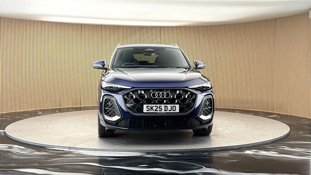 More views of Audi Q5