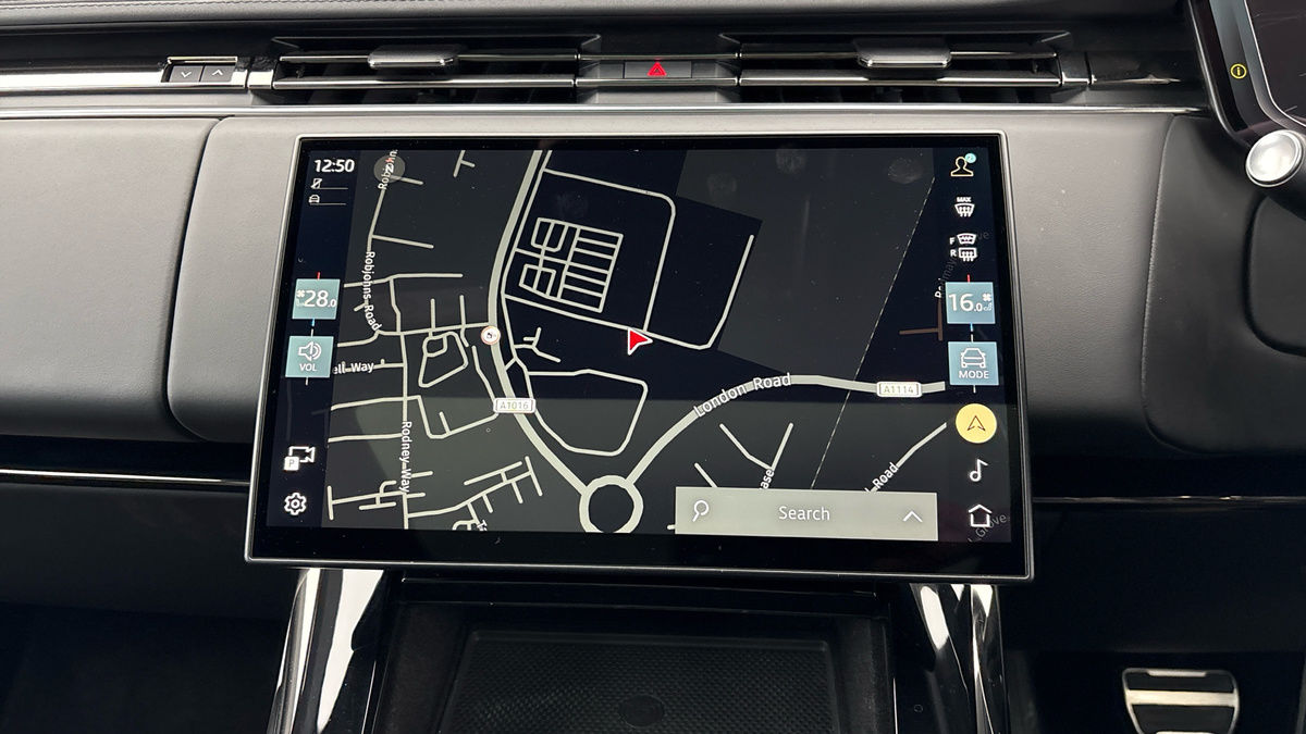 Land Rover Range Rover Sport Image 17