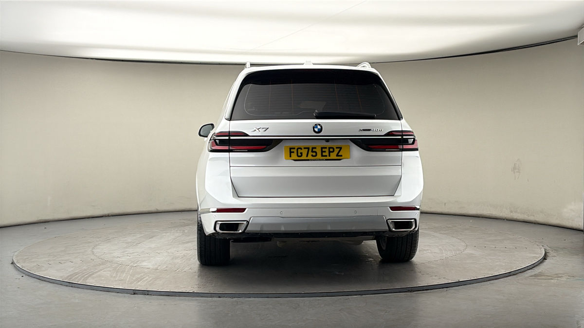 More views of BMW X7
