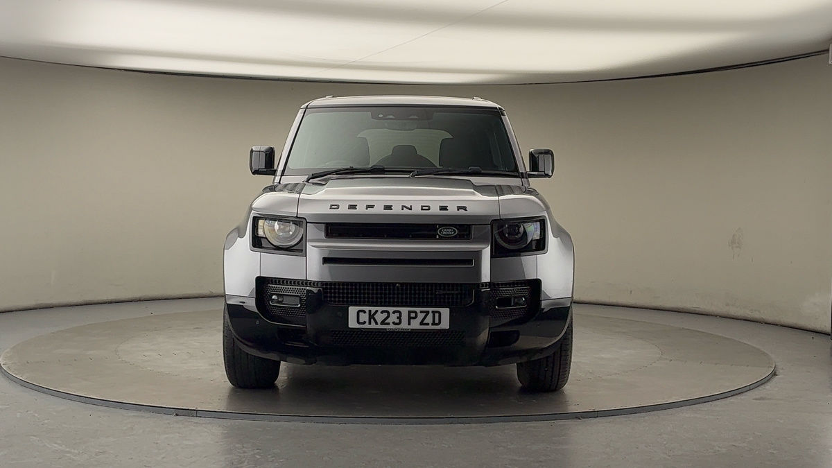 Land Rover Defender 110 Image 3