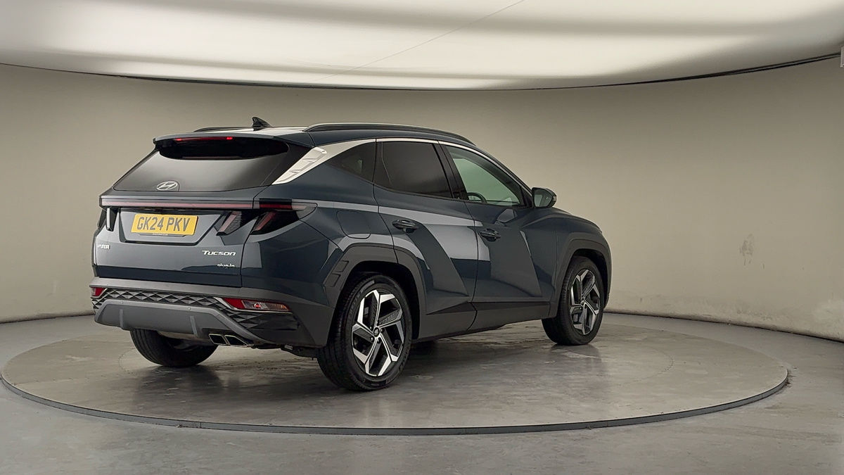 More views of Hyundai TUCSONix35