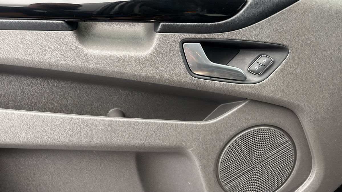 Ford Transit Custom Image 19