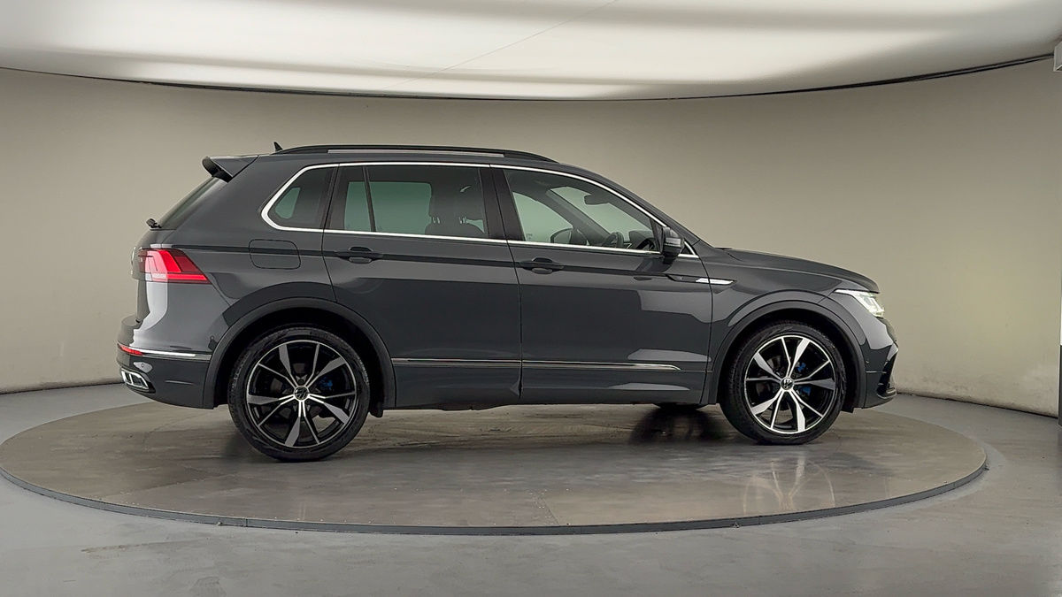 More views of Volkswagen Tiguan