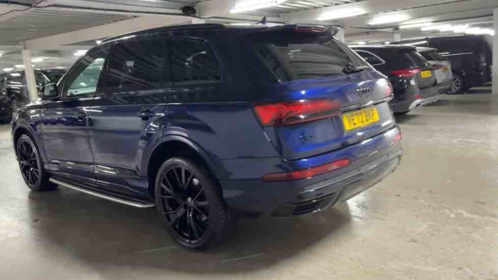 More views of Audi Q7