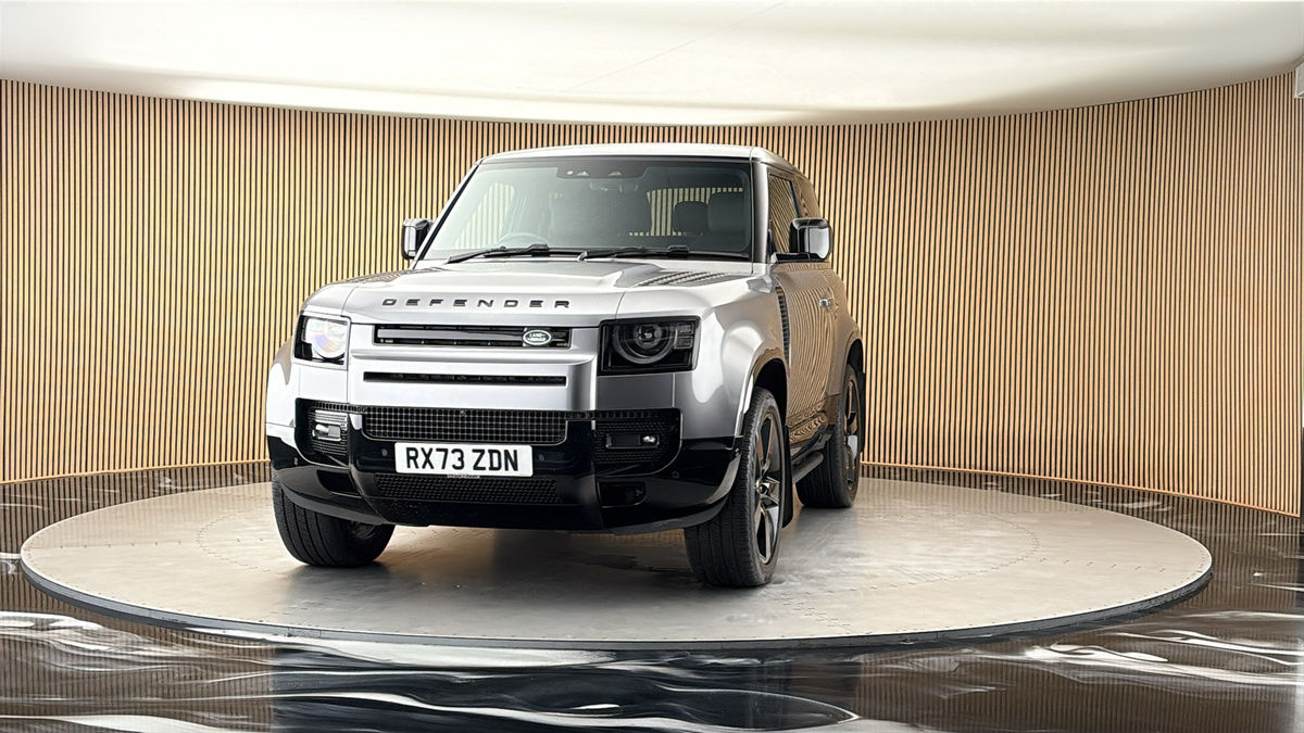 More views of Land Rover Defender 90