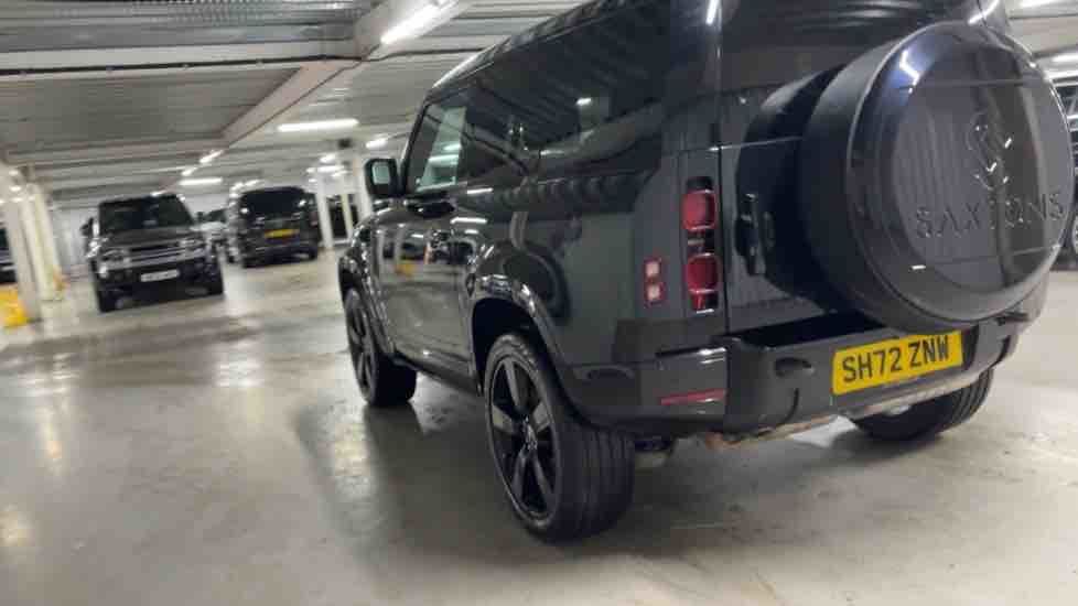 More views of Land Rover Defender 90